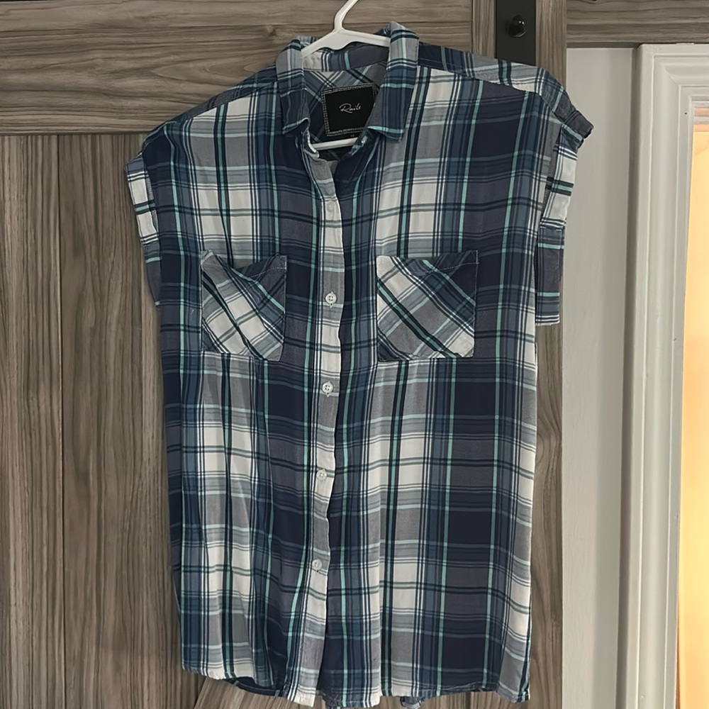 Rails button up short sleeve plaid shirt